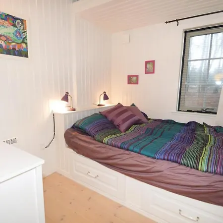 Two-bedroom Holiday In 度假居 Farsø